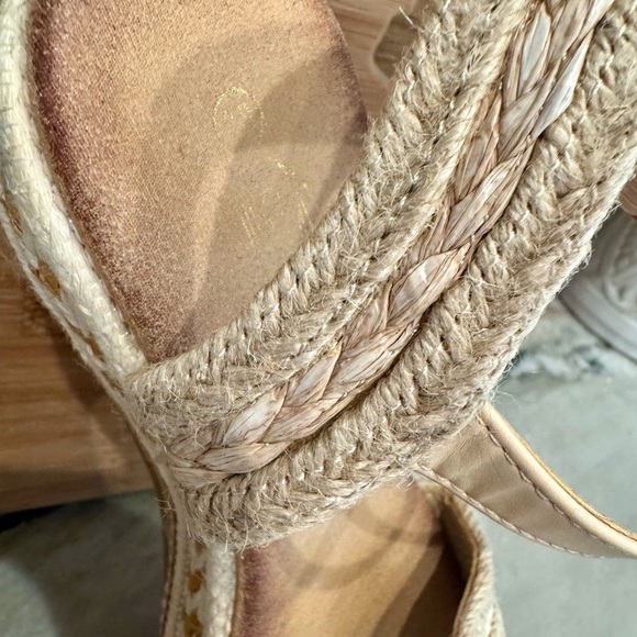 Beige Woven Wedge Sandals with Cork Heel EU 38 US 7.5 conversion - Picture 10 of 16